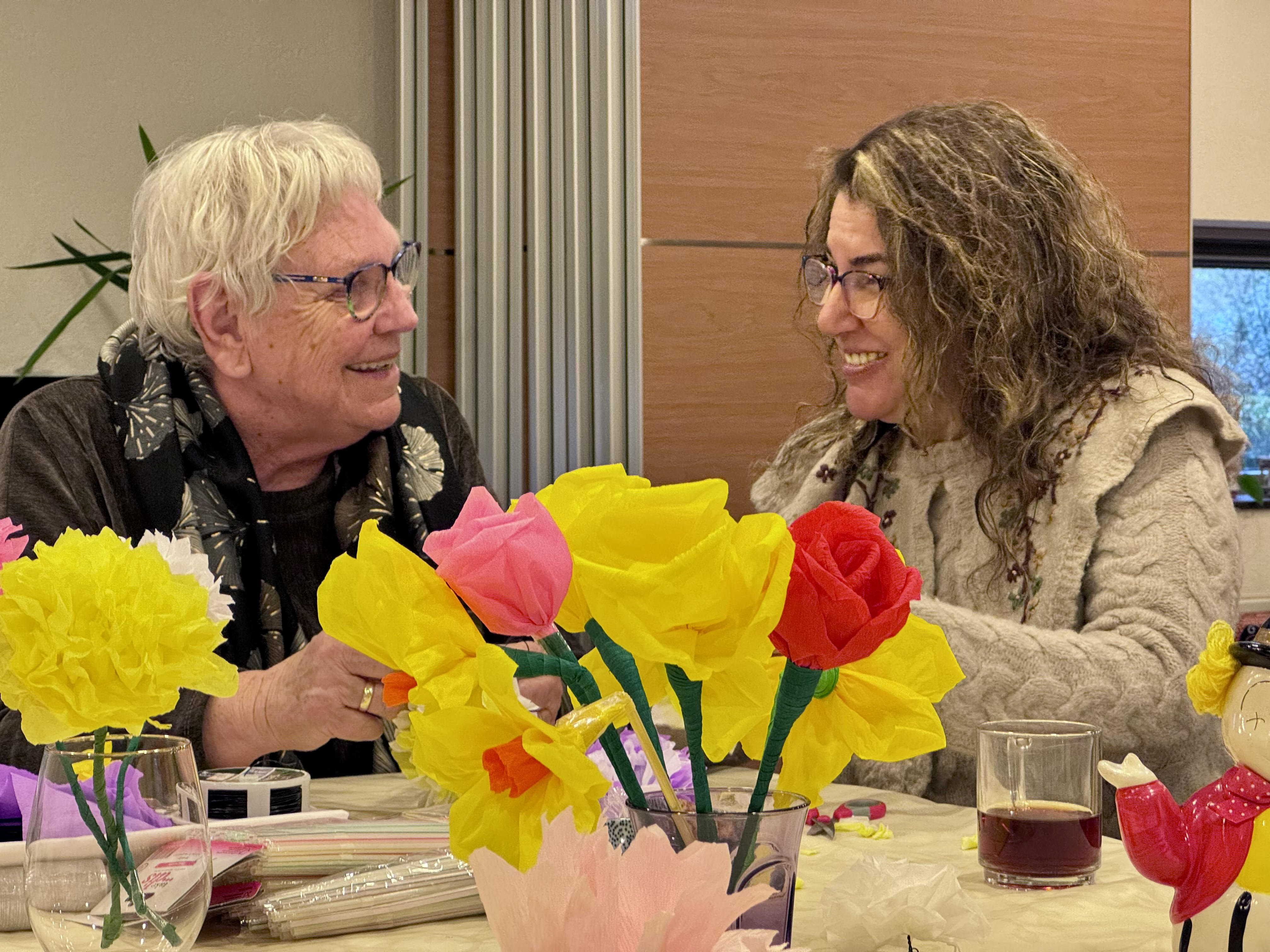 Creatief met papier bloemen maken