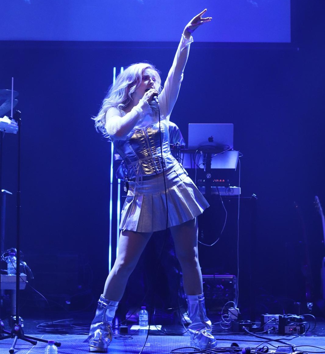 Solist. Esmée Schreurs 2. Web. Afbeelding van WhatsApp op 2025-11-17 om 17.47.44_cff2e7c6.jpg